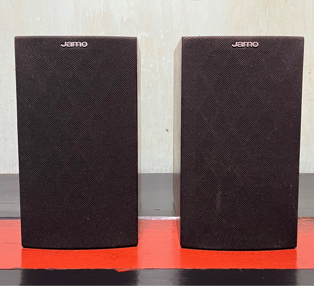 JAMO S602 BOOKSHELF SPEAKERS, Audio, Soundbars, Speakers & Amplifiers on Carousell
