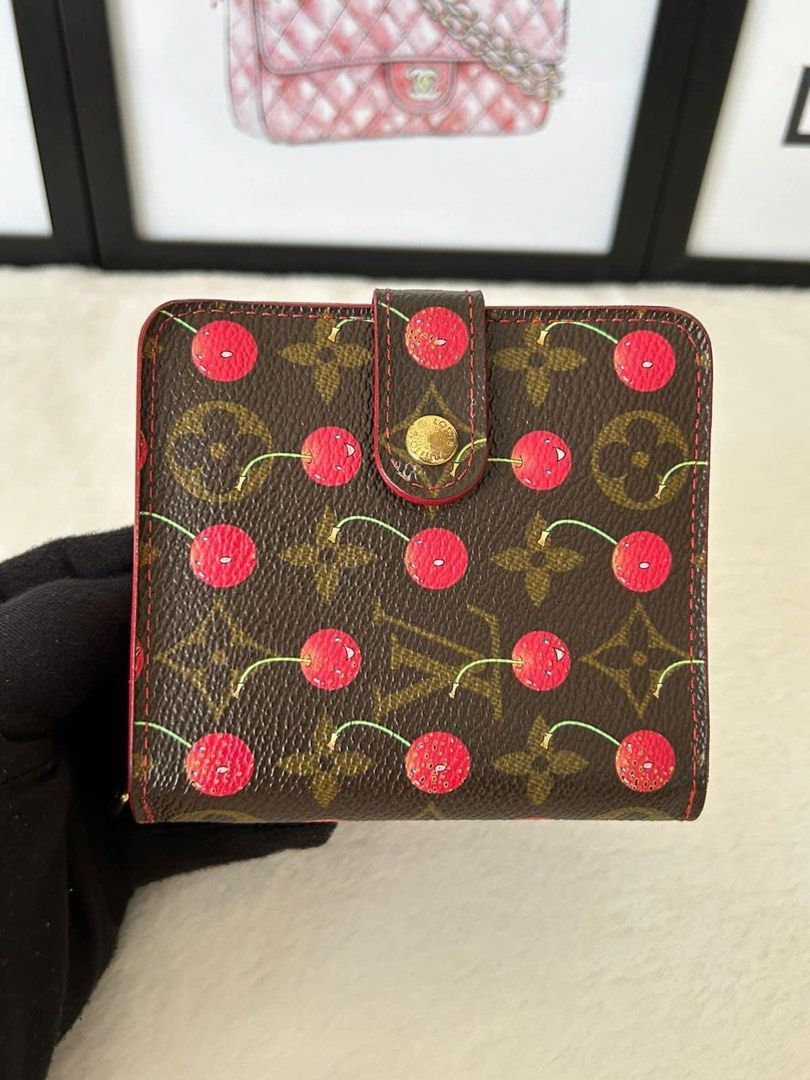 L V Monogram Cherry Red Compact Wallet (Category: Luxury Bags & Wallets) located in Manila. Submitted by bagislifeshop (Listing ID 1291698620, Image 2). Description: ☑️Available in Pampanga ✅Date code: CA0045 ✅Condition: 8.5/10 ✅Material: Monogram coated canvas ✅Inclusion: box .