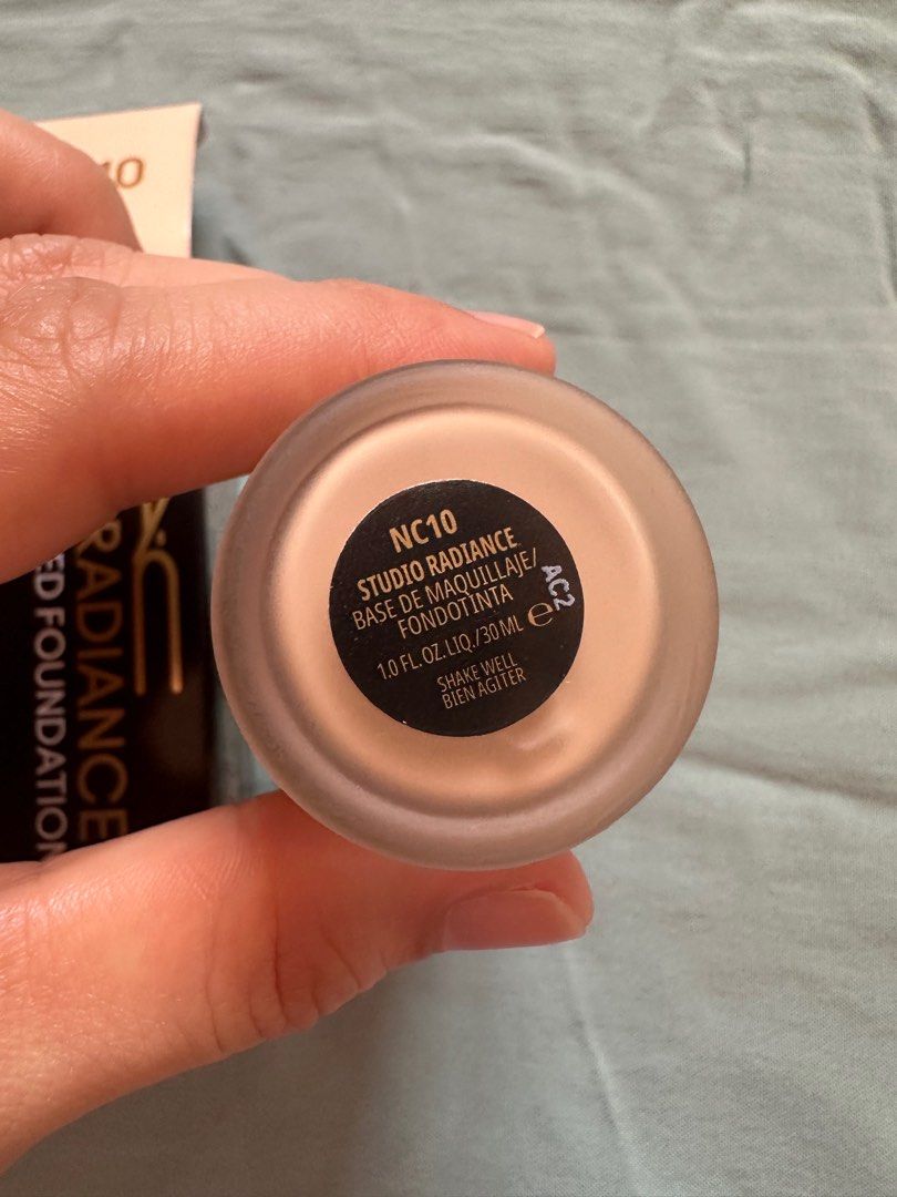 Mac studio radiance serum powered foundation (Category: Makeup) located in Las Pinas. Submitted by ashdsm (Listing ID 1291576136, Image 2). Description: Shade: NC10 Used twice.