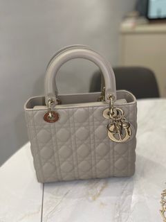 （分類：）位於 。 由 nicolelee415 提交（商品編號 1291597048，圖片 1）。簡介： 。