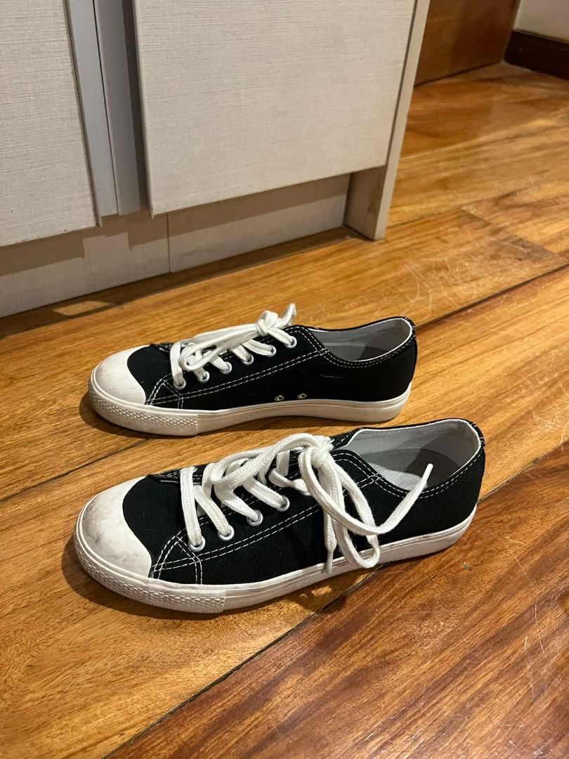MUJI SNEAKERS SIZE 7 Women s Fashion Footwear Sneakers on Carousell