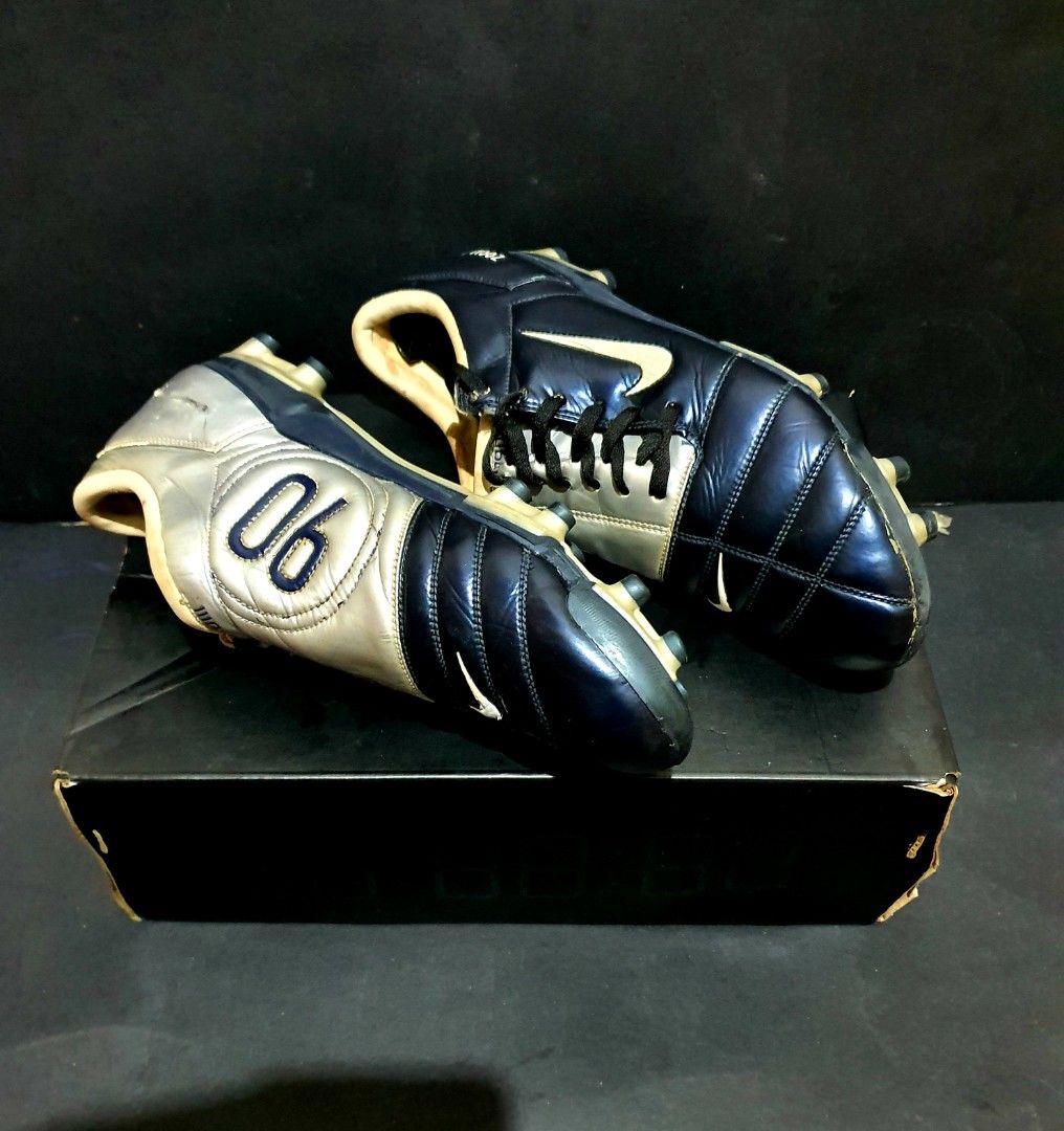 Total 90 roberto store carlos