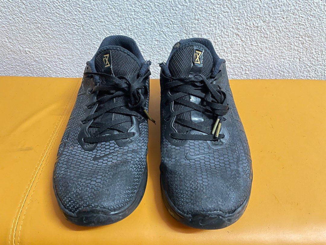Nike Metcon 5 Medal Strong black gold edition
