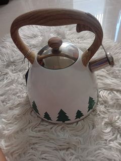 NWT - Masterclass Premium Collection Whistling Christmas Tree Kettle