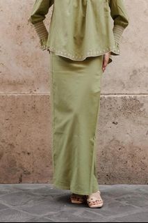 (Category: ) located in . Submitted by atika_wardrobe (Listing ID 1291694621, Image 1). Description: .