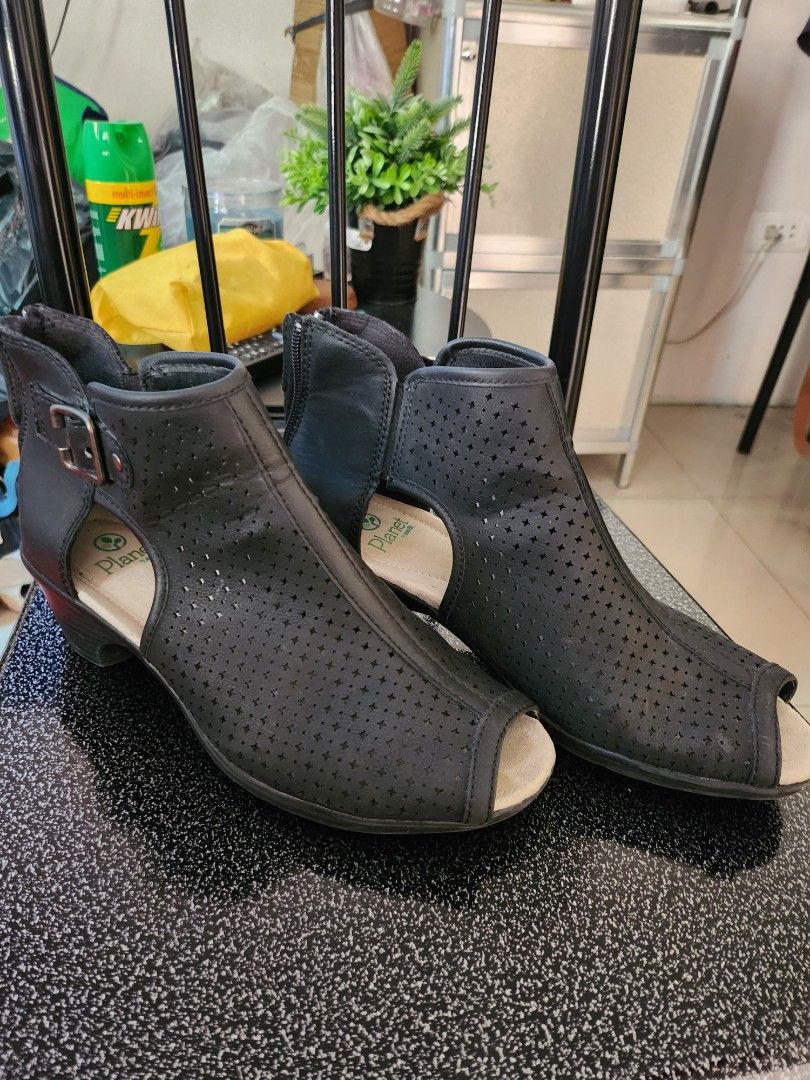 Planet by on sale earth boots