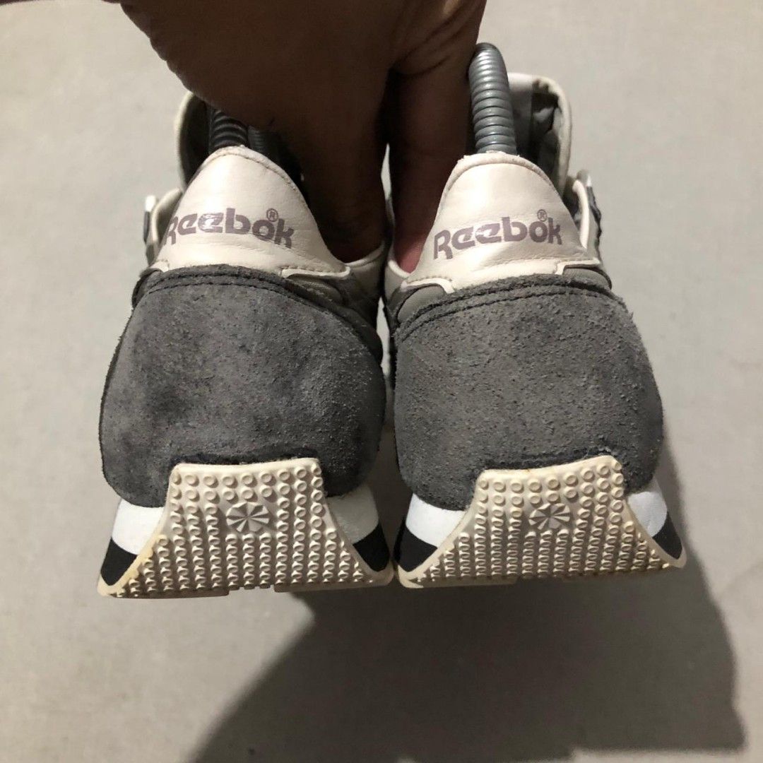 Reebok Aztec Fesyen Wanita Sepatu di Carousell