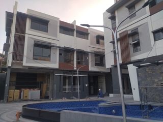 Secured Community near3-Storey Townhouse with 3-5 Car Garage near Congressional Avenue  Quezon City