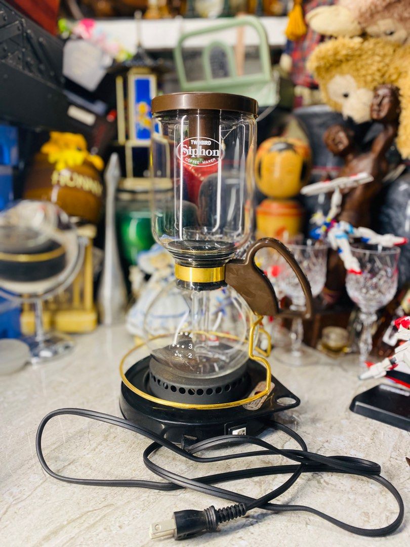 Siphon By Twinbird Coffee maker (Category: Coffee Machines & Makers) located in Bacolod City. Submitted by jeffreyhue19895 (Listing ID 1291597262, Image 1). Description: 110Volt ung heater nya dahil authentic from japan po sya.. pwede nyu saksak sa maliit na transformer mababa lang man ung wattage nya.. or kung meron kayo electric stove pwede yan.. This Product authentic from Japan.