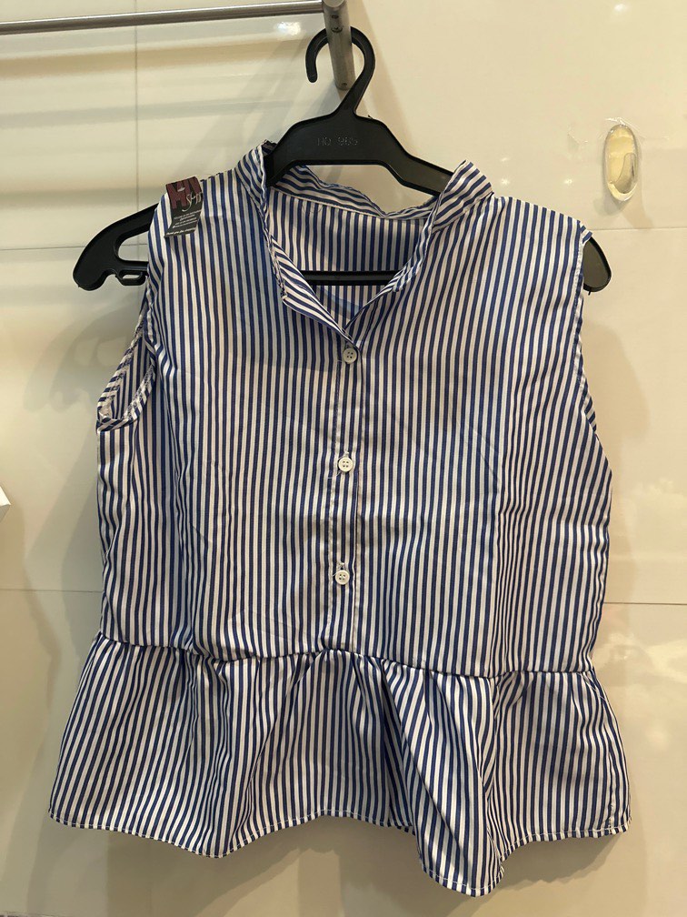 Stripped Top, Women's Fashion, Tops, Sleeveless on Carousell
