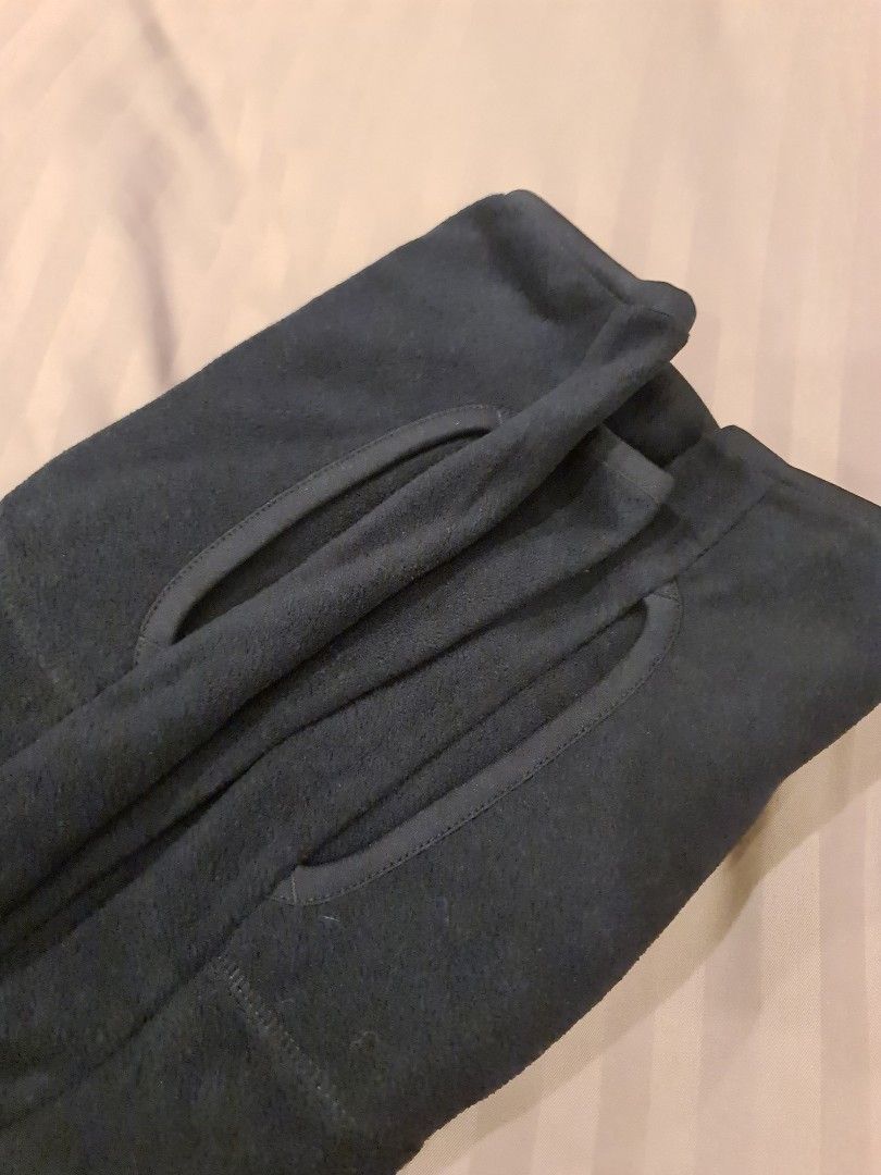 Sweaters (Category: Babies & Kids Fashion) located in Petaling Jaya. Submitted by harta123 (Listing ID 1291663348, Image 3). Description: suitable for boy and girl..