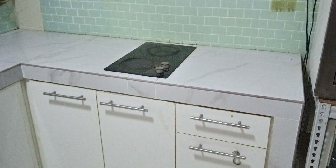 Table top konkrit dengan jubin, Furniture & Home Living, Bathroom