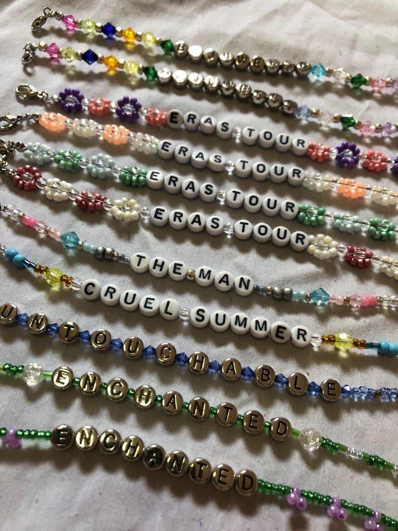 Taylor Swift Friendship Bracelets (Category: Bracelets) located in Mandaluyong City. Submitted by ryshe (Listing ID 1291594106, Image 1). Description: Assorted Price depends on design 40-150 pesos.