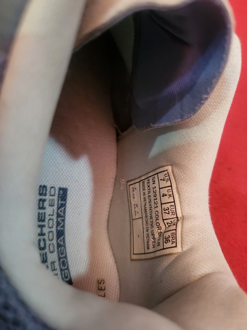 skechers go run max cushioning