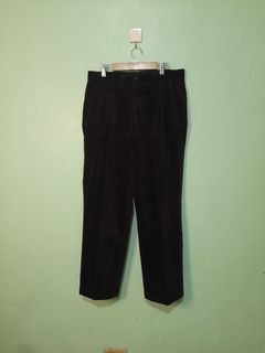 Uniqlo Curduroy pants (choco brown)
