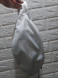 Unisex Belt Bag White Waist Bag Fanny Pack 3l Brand New Never Been Used Item