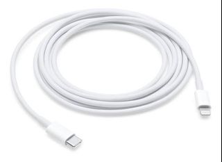 USB C to lightning cable