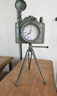 Vintage Camera Desk Clock