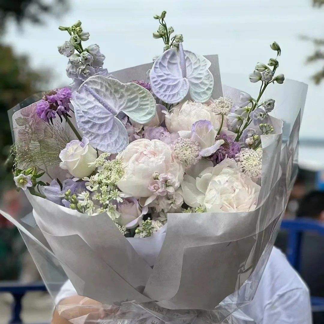 芍藥 鮮花花束 生日花束 表白花束 求婚花束, 傢俬&家居, 家居裝飾, 花瓶園藝 - Carousell