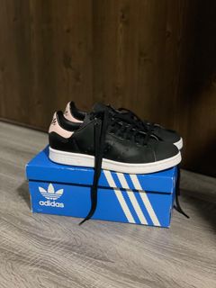 Adidas neo advantage vs stan smith discount
