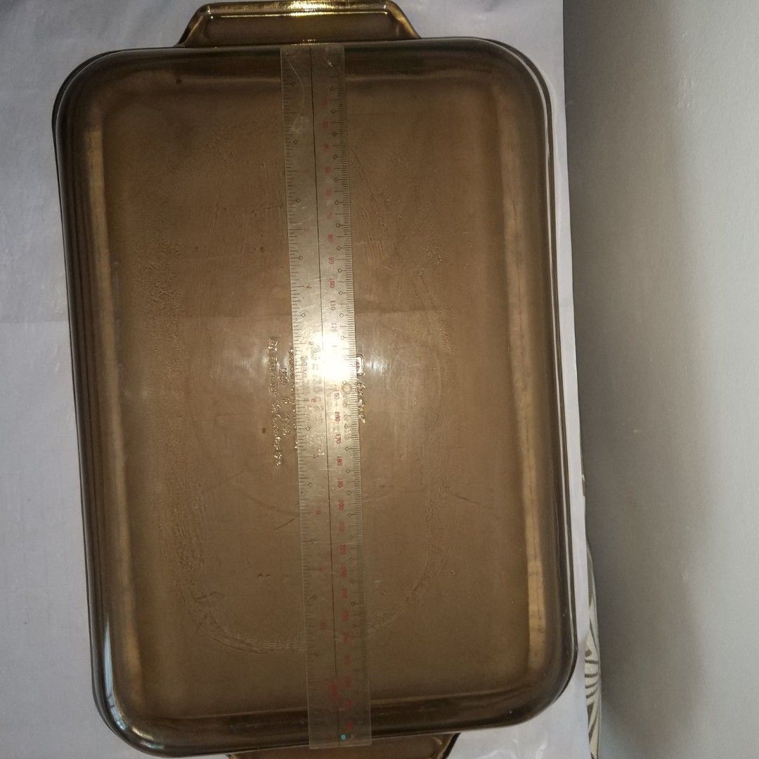 Anchor Ovenware Baking Dish (Amber Glass) (Category: Bakeware) located in Bulacan. Submitted by chiruth (Listing ID 1291769105, Image 3). Description: Appx 8x13x2 inches.