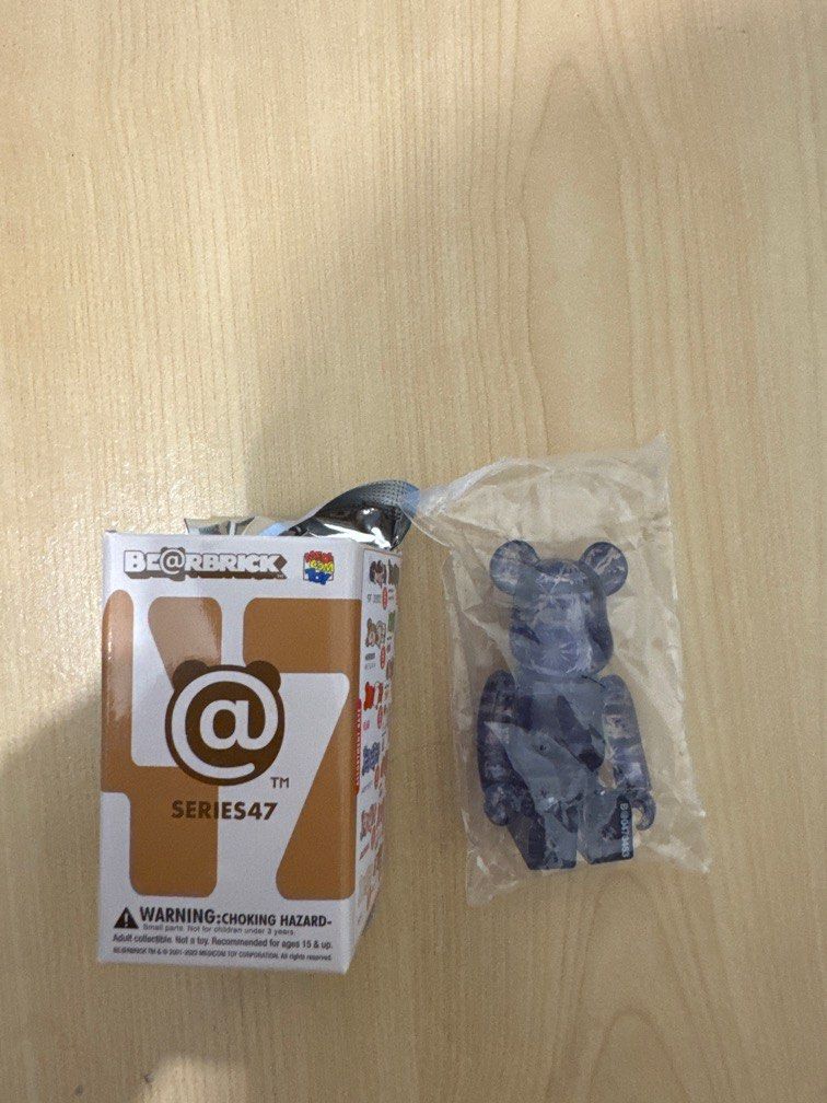 Bearbrickseries 47 pattern （分類：設計師玩具及盲盒）位於 Hong Kong。 由 hydrobaby 提交（商品編號 1291821392，圖片 1）。簡介： 可順豐賣家付運費或者在康城交收。