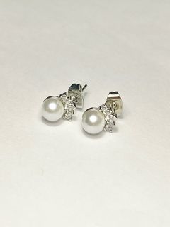 Brand New Authentic l’Orangerie Silver Crystal Crown Topped Pearl Stud Earrings