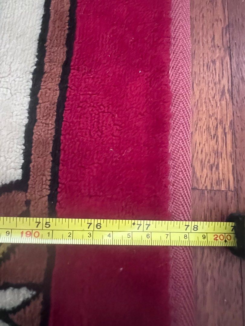 Carpets (Category: Carpets, Mats & Flooring) located in Kuala Lumpur. Submitted by azryidris (Listing ID 1291744231, Image 3). Description: Raya2!. Well used,good cond,soft n quite clean carpet..as is basis,will clean further wt firm booking. Book wt depo pls. Width 155cm,length 198cm. Quite big but very light. Self collect Cyberjaya..