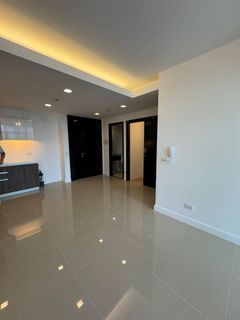 Condo For Rent West Gallery Place Bgc Taguig Semi Furnished Condo