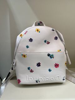 (Category: ) located in . Submitted by oppa.gifts (Listing ID 1291744724, Image 1). Description: .