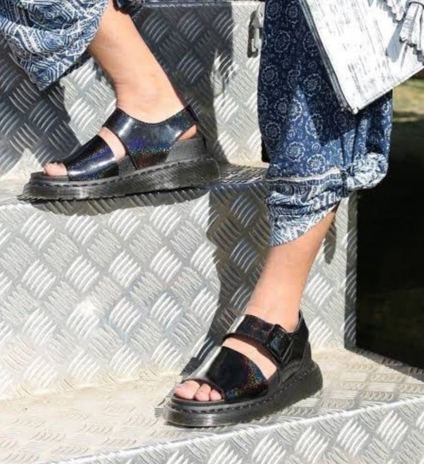 Dr martens romi sandals outlet