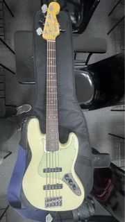 Fender American Pro Jazz Bass V Olympic White