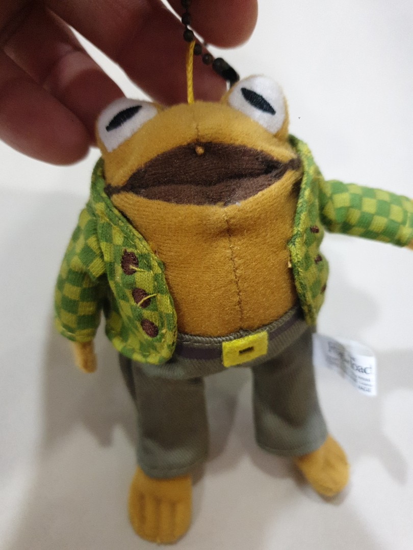 https://media.karousell.com/media/photos/products/2024/3/8/frog_and_toad_plush_keychain_1709905434_e0c8853c.jpg