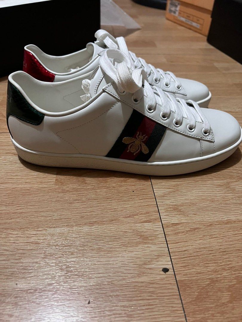 Gucci Luxury Original Shoes (Category: Sneakers & Footwear) located in Manila. Submitted by prabhio (Listing ID 1291858958, Image 3). Description: Gucci shoes women size 7 bought from shangrila mall complete with paper bag, dustbag, cards, used once for a date 2 hours at the mall original price was 38k selling for 27k RFS DECLUTTER NO ISSUES NO FLAWS AT ALL GUARANTEED MONEY BACK.