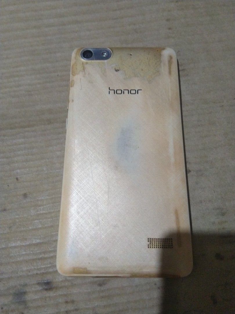 Huawei Honor 4C for parts (Category: Huawei) located in Las Pinas. Submitted by theguywithspareparts (Listing ID 1291731447, Image 2). Description: buy whole phone. good for parts only..