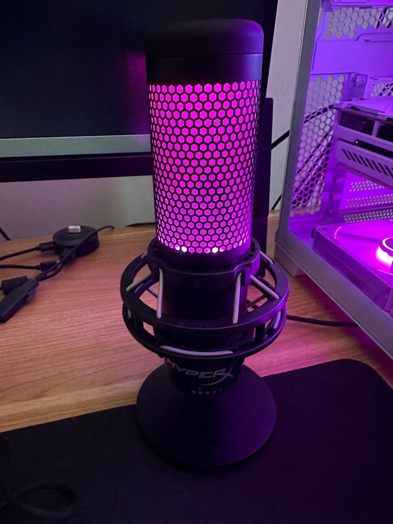 HyperX Quadcast S gaming microphone (Category: Microphones) located in Quezon City. Submitted by wchell (Listing ID 1291793694, Image 2). Description: ✨Excellent condition✨ Used only for meetings No flaws, scratches or dents. Warranty: 2 years (1 year remaining) Purchased in HyperX official store See all photos for reference Technical Specs: Microphone Specifications Element: Three 14mm electret condenser capsules Polar Pattern: Stereo, Omnidirec