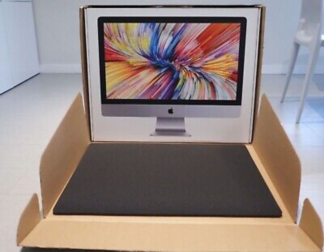 iMac Retina 5k, 27 inch 2019 (Category: Desktops) located in Pasig City. Submitted by carou07274 (Listing ID 1291782491, Image 2). Description: Pls Call/Text : Mrs Kim Santos 0919-847-5556 98% like new Full box+Accessoiries ( Original receipt Beyond the Box 165,000 pesos ) Display Retina 5K display 27-inch (diagonal) Retina 5K display 5120‑by‑2880 resolution with support for one billion colors 500 nits brightness Wide color (P3) Processor 3.8GHz 