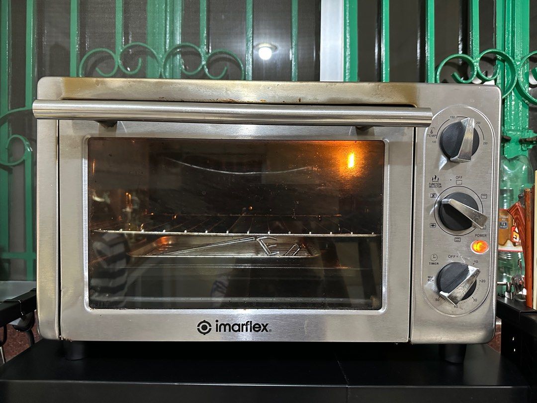 Imarflex convection oven (Category: Ovens & Toasters) located in Manila. Submitted by tw.declutters (Listing ID 1291846245, Image 1). Description: Temperature is broken.