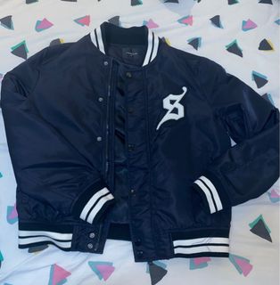 (Category: ) located in . Submitted by menarithriftstoree (Listing ID 1291882441, Image 1). Description: .