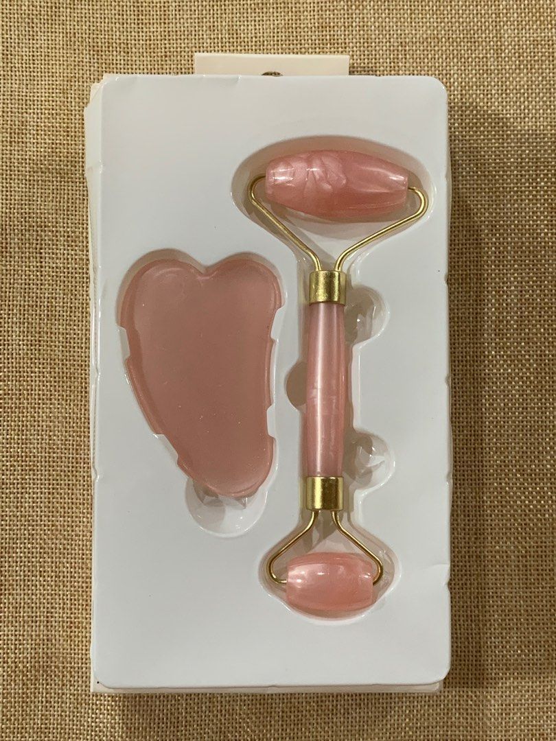 Jade roller & face guasha set (Pink) (Category: Face Care) located in Quezon City. Submitted by jaianaapura (Listing ID 1291734859, Image 2). Description: .