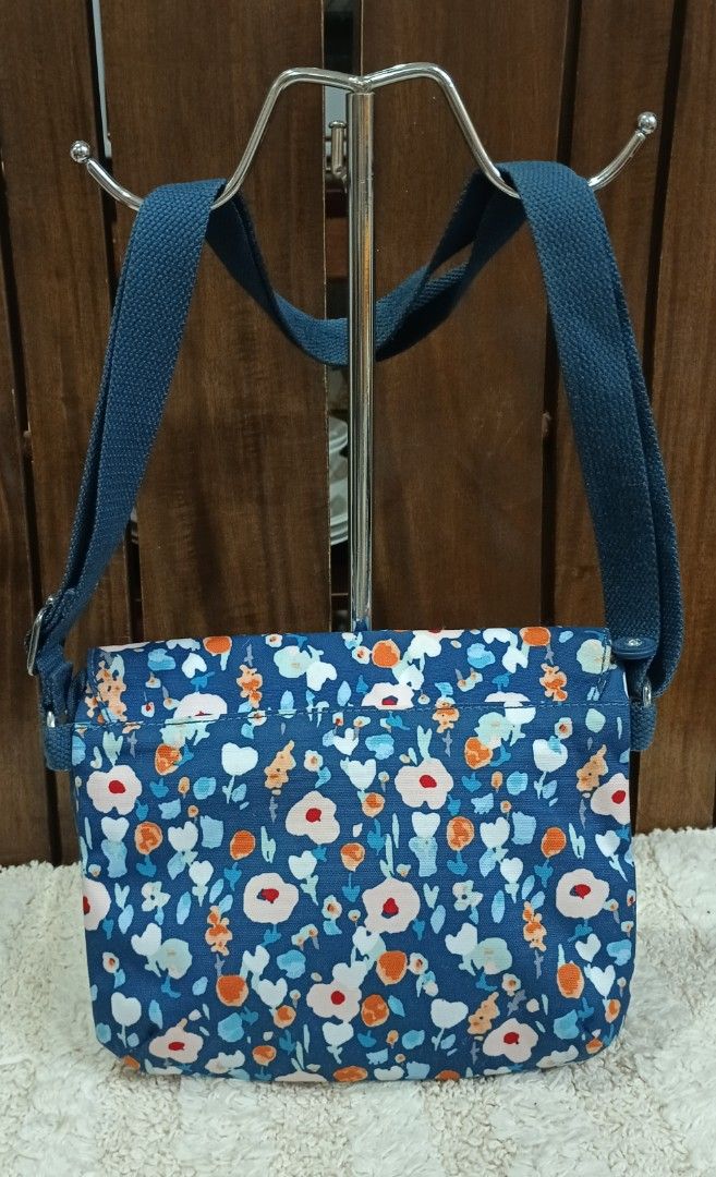 Kipling small sling Women s Fashion Bags Wallets Cross body Bags on Carousell