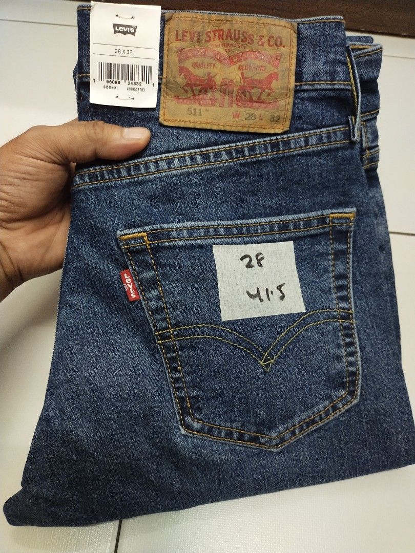 Levis hotsell w28 l32