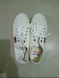 LEVI'S white canvas shoes