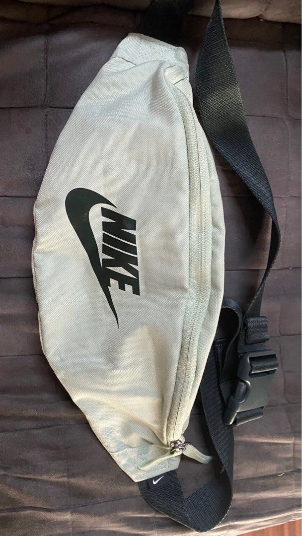 nike sling bag olx