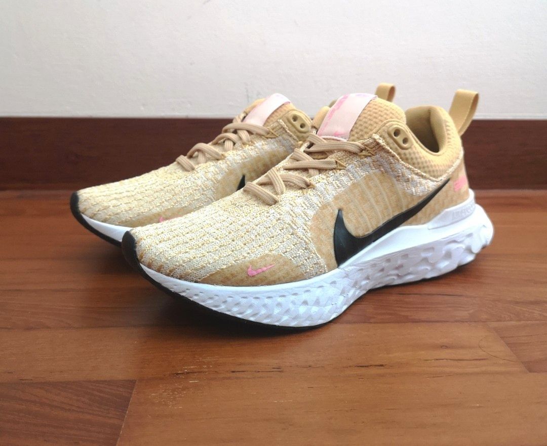 Epic react womens black gold clearance