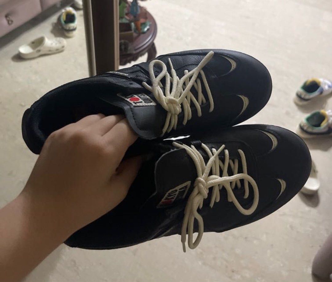 Onitsuka Tiger Delegation Ex Sneakers (Category: Sneakers) located in Singapore. Submitted by mangmangmama (Listing ID 1250944824, Image 3). Description: Authentic Onitsuka Tiger Delegation Ex Sneakers Black/Black colour way bought 2 years ago but only worn maybe thrice max selling bc just doesn’t fit my style now rtp $200 price negotiable but no lowballing pls .