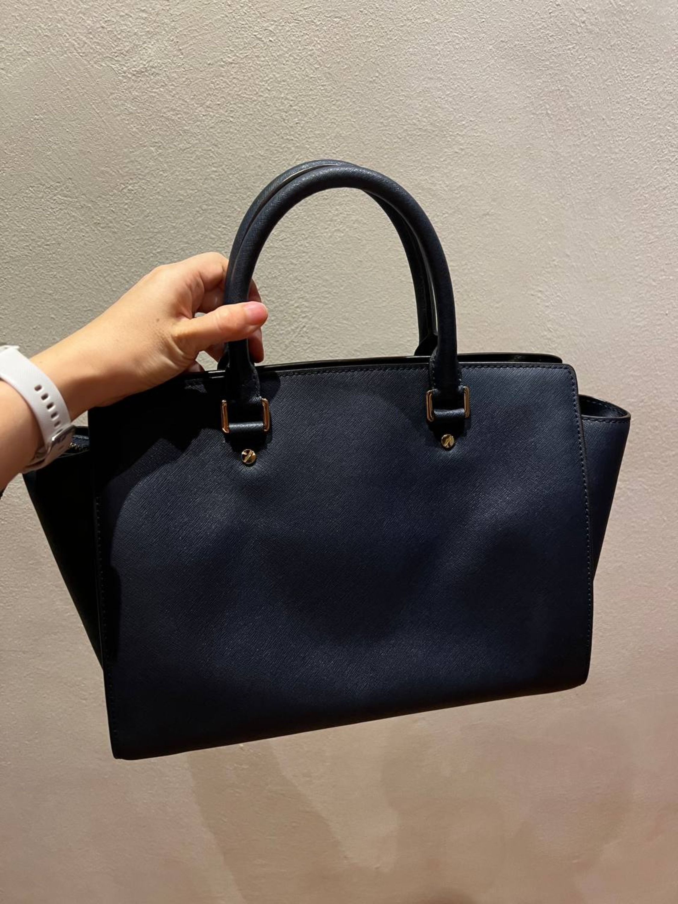 Michael kors medium selma shop