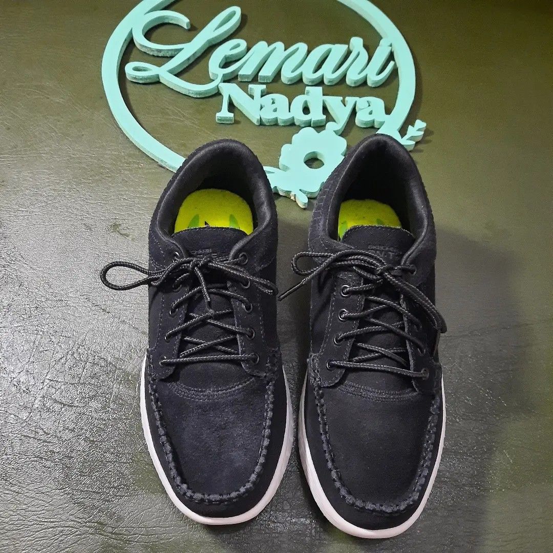 Skechers Goga Max Size 35 insole 22cm Sepatu Second Original Fesyen Wanita Sepatu di Carousell