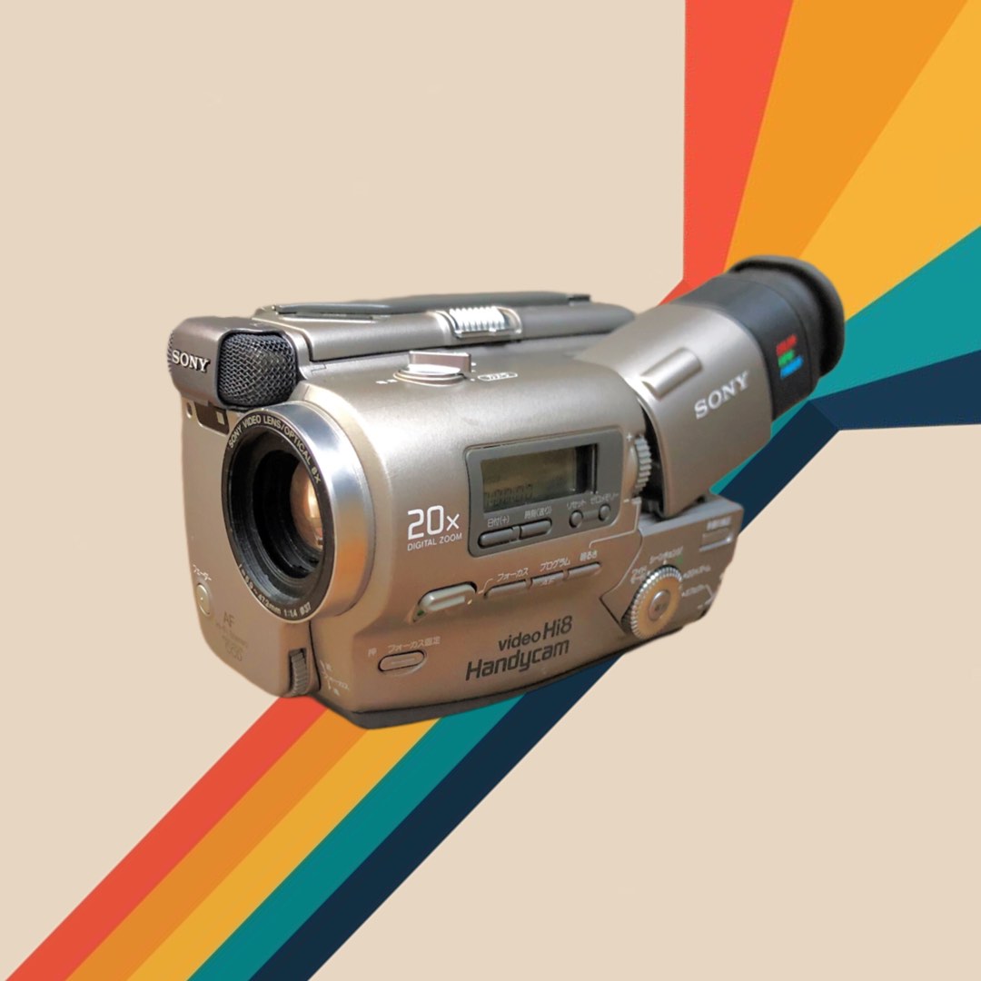 SONY CCD TR2 Hi8 Video camcorder (1993) RARE, Photography, Video