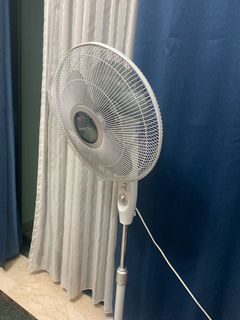 (Category: ) located in . Submitted by RyanPham05 (Listing ID 1291884532, Image 1). Description: .